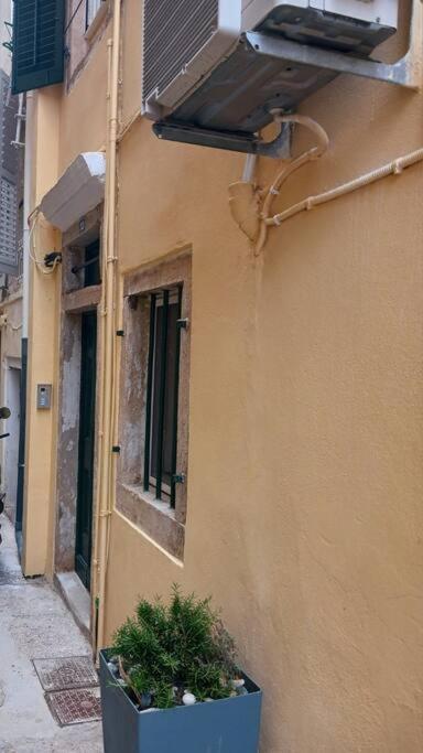 Old Town Corfu Romantic Studio Manto Nymfes Apartment Екстериор снимка